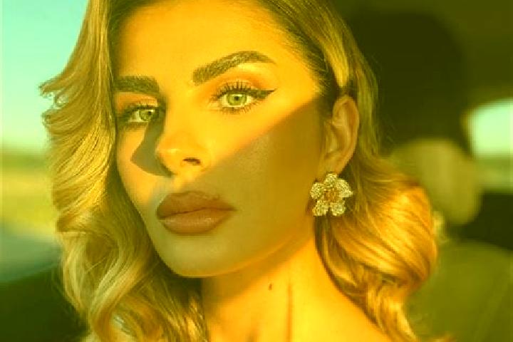 Emily, 32 — Escort in Babeni, Romania