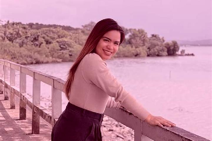 Emily, 32 — Escort in Camalig, Philippines