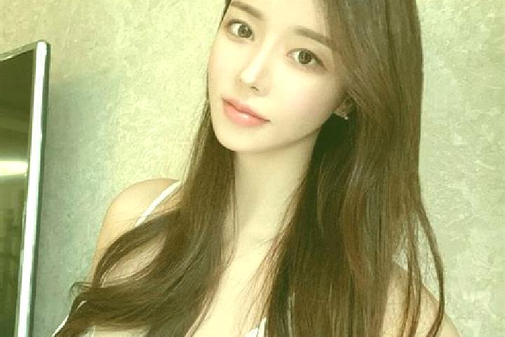 Emily, 32 — Escort in Tengjia, China
