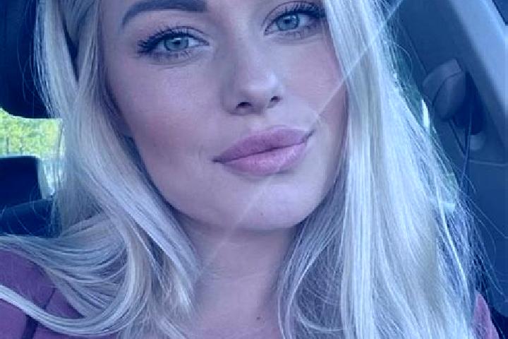Emily, 33, a blonde hazel-eyed slavic companion based in Settime. Offering BDSM, Travel Companion, CIM, OWO. Available for incall and outcall, day and evenin...