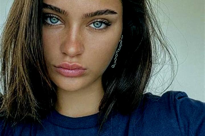 Emily, 34, a brunette dark-eyed european companion based in Muang Kasi. Offering Girlfriend Experience, Travel Companion, OWO. Available for incall and outca...