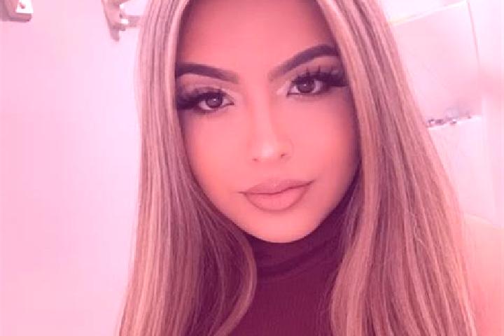 Emily, 36, a blonde grey-eyed latina companion based in Correggio. Offering Duos, Fetish, Prostate Massage, Massage. Available for incall and outcall, day an...