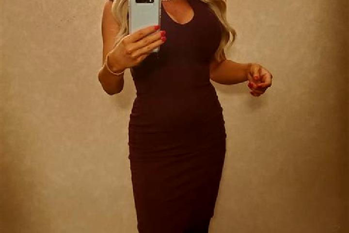 Emily, 36, a blonde grey-eyed mixed companion based in Buchholterberg. Offering Domination, Prostate Massage, OWO, Dinner Date. Available for incall and outc...