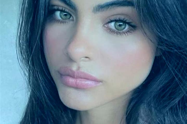 Emily, 36, a chestnut green-eyed indian companion based in Shahar. Offering Travel Companion, OWO, A-Level, BDSM. Available for incall and outcall, overnight...