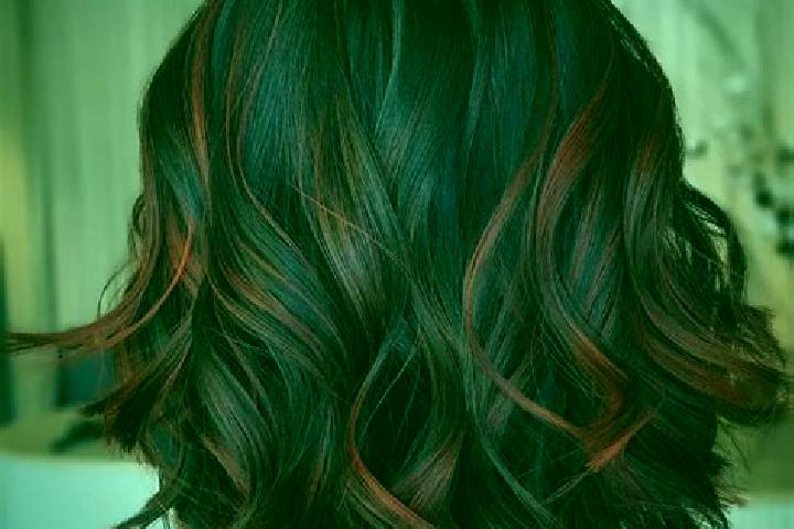 Emily, 36, a red brown-eyed mediterranean companion based in Glamoc. Offering Domination, BDSM, Deep French Kissing, OWO. Available for incall and outcall, o...