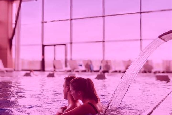 Emily, 36 — Escort in Bavent, France