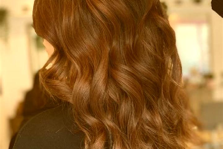 Emily, 37, a chestnut brown-eyed ebony companion based in Sidaraja. Offering 69, Massage, Roleplay. Available for incall and outcall, overnight bookings avai...