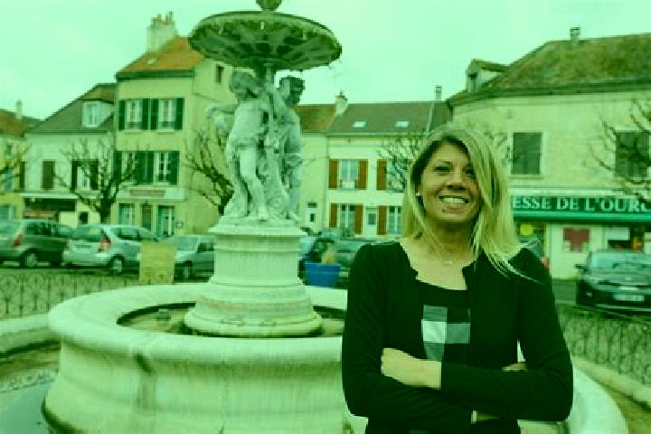 Emily, 37 — Escort in Crouy-sur-Ourcq, France