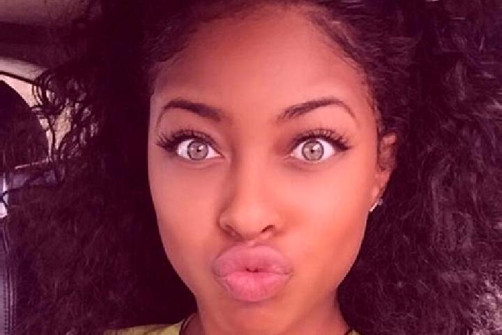 Emily, 39, a black green-eyed ebony companion based in Vetly. Offering Party Girl, A-Level, Overnight, Roleplay, Duos. Available for incall and outcall, over...