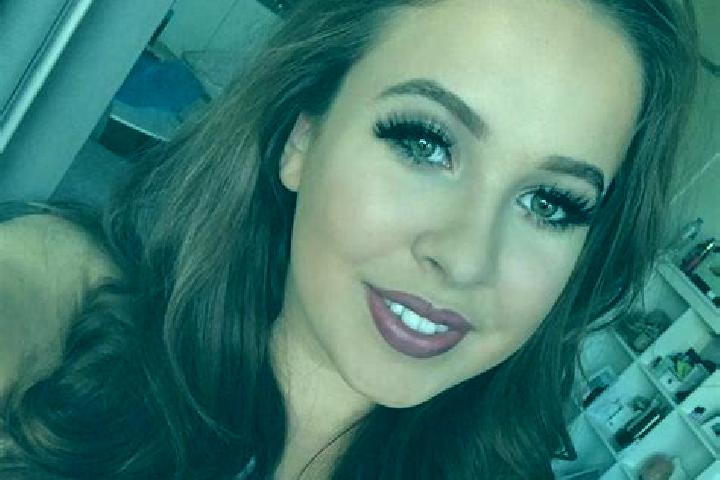 Emily, 39, a brunette grey-eyed caribbean companion based in Mirasierra. Offering Roleplay, CIM, Tantra. Available for incall and outcall, day and evening da...