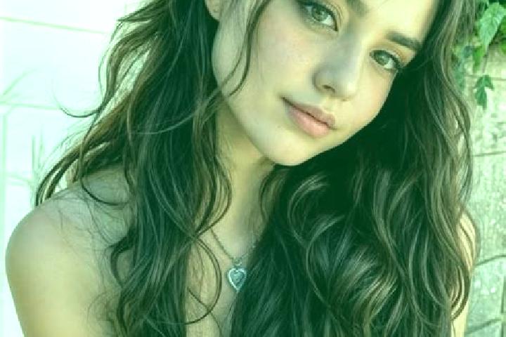 Emily, 39, a brunette hazel-eyed middle eastern companion based in Nissequogue. Offering Deep French Kissing, Fetish, Party Girl, Overnight. Available for in...