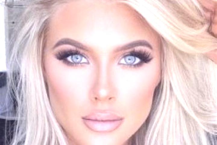 Emily, 39, a platinum blonde green-eyed caribbean companion based in Tranou. Offering GFE, Girlfriend Experience, Erotic Massage. Available for incall and ou...