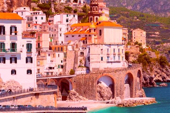 Emily, 39 — Escort in Costa Vescovato, Italy