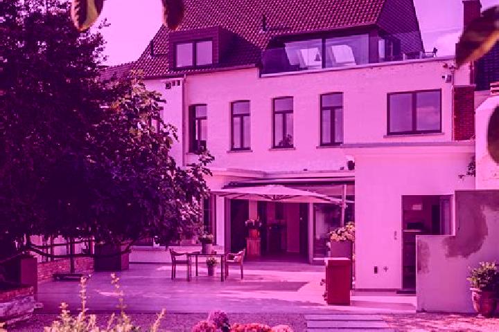 Emily, 39 — Escort in Sint-Kwintens-Lennik, Belgium