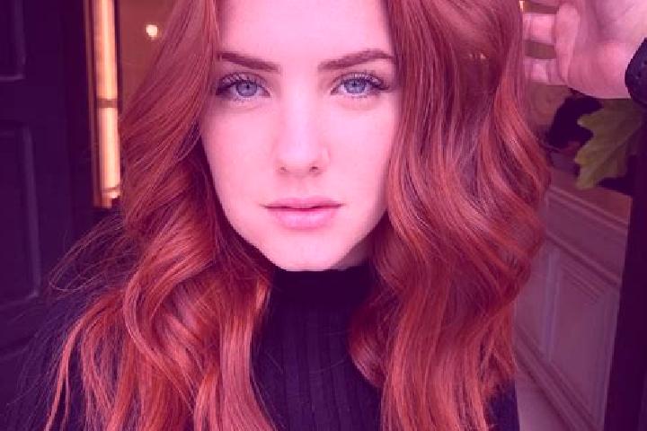 Emma, 20, a auburn blue-eyed mixed companion based in Marten. Offering Roleplay, Tantra, 69. Available for incall and outcall, day and evening dates.