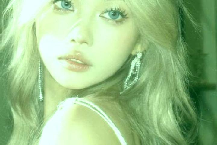 Emma, 20, a blonde grey-eyed asian companion based in Kilmington. Offering Dinner Date, Deep French Kissing, Duos, Travel Companion. Available for incall and...