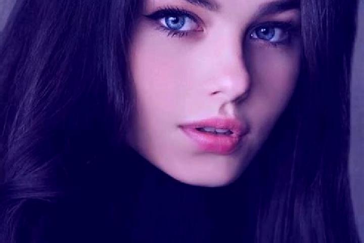 Emma, 20, a brunette dark-eyed caucasian companion based in Luchki. Offering Duos, Girlfriend Experience, Roleplay. Available for incall and outcall, overnig...