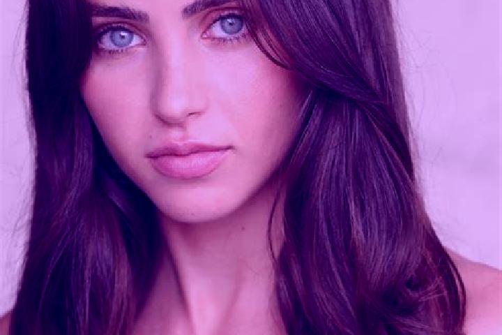 Emma, 20, a brunette dark-eyed mixed companion based in Genelard. Offering Party Girl, Deep French Kissing, Erotic Massage, OWO, Fetish. Available for incall...
