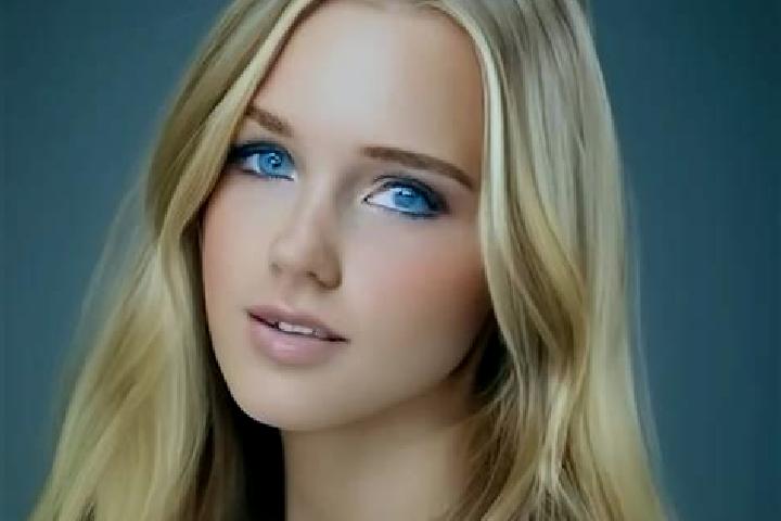 Emma, 20, a red blue-eyed slavic companion based in Sulzbach-Rosenberg. Offering Erotic Massage, Travel Companion. Available for incall and outcall, day and ...