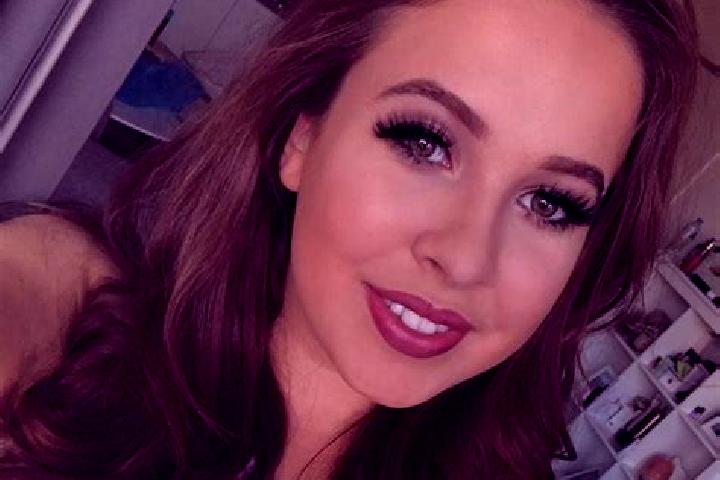 Emma, 21, a dark blonde dark-eyed mixed companion based in Brownsburg. Offering Fetish, Overnight, Duos, Prostate Massage. Available for incall and outcall, ...