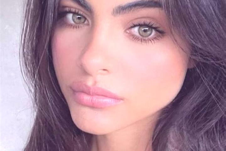 Emma, 22, a black hazel-eyed latina companion based in Woodfin. Offering Couples, Roleplay, Erotic Massage. Available for incall and outcall, overnight booki...