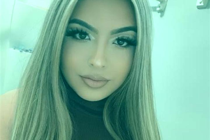 Emma, 22, a blonde amber-eyed latina companion based in Zagorzyce. Offering Tantra, Overnight, CIM, Roleplay. Available for incall and outcall, overnight boo...