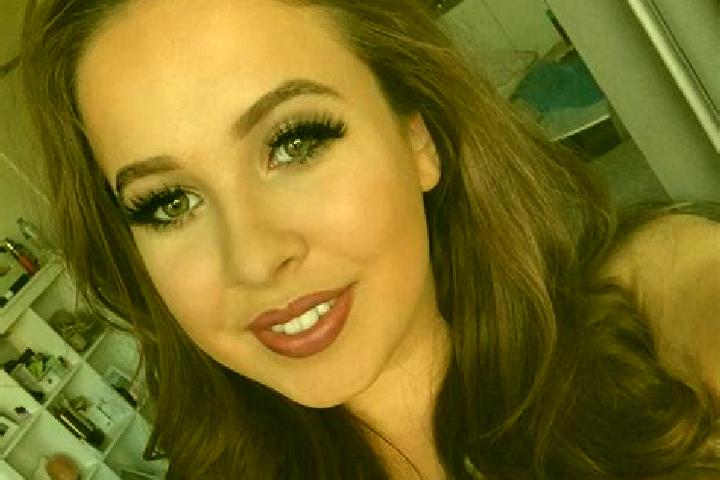 Emma, 23, a black grey-eyed mixed companion based in Pinheiral. Offering Erotic Massage, 69, Dinner Date. Available for incall and outcall, overnight booking...