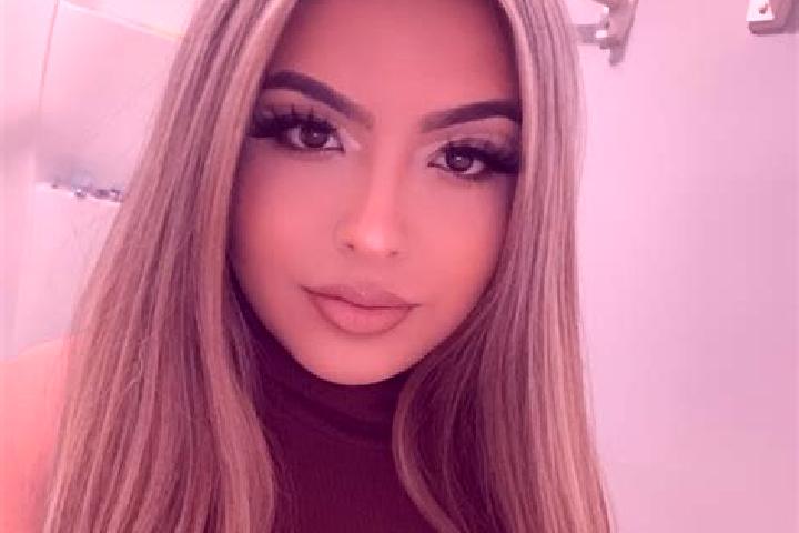 Emma, 23, a blonde amber-eyed latina companion based in Friolzheim. Offering Fetish, Tantra, Roleplay, Travel Companion. Available for incall and outcall, da...