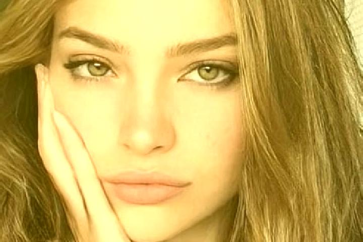 Emma, 23, a blonde brown-eyed mixed companion based in Haaren. Offering Overnight, OWO, Tantra. Available for incall and outcall, overnight bookings available.