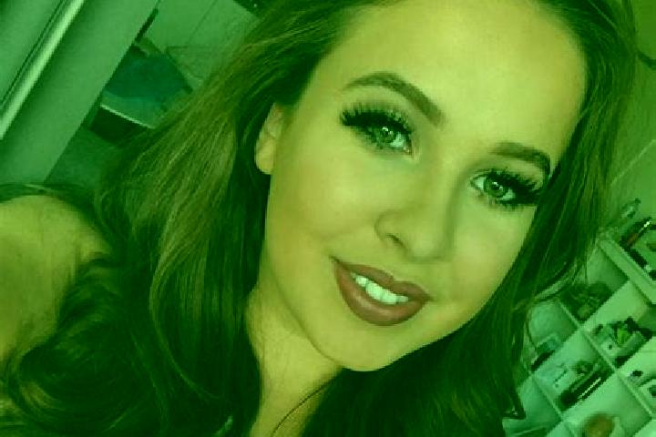 Emma, 23, a chestnut brown-eyed mixed companion based in Boa Ventura de Sao Roque. Offering Tantra, Erotic Massage, Couples. Available for incall and outcall...