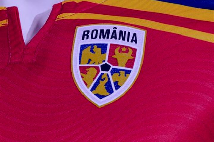 Emma, 23 — Escort in Conduratu, Romania