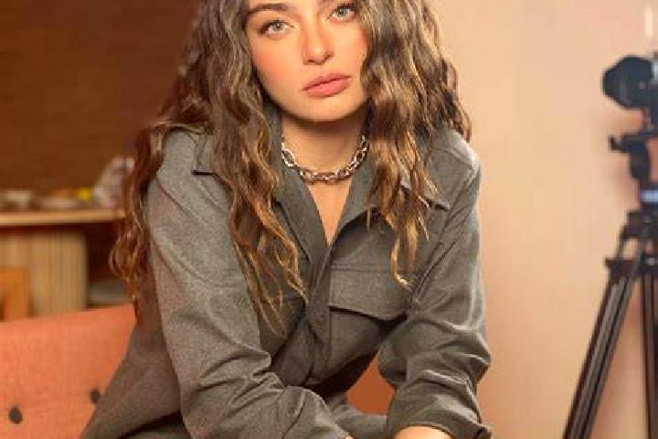 Emma, 23 — Escort in Sevincli, Turkey