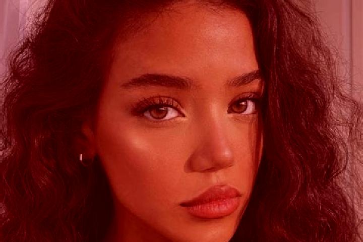 Emma, 24, a black brown-eyed caribbean companion based in Ronno. Offering Travel Companion, 69, CIM. Available for incall and outcall, day and evening dates.