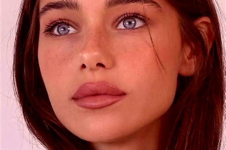 Emma, 24, a brunette brown-eyed mixed companion based in Lozanne. Offering Tantra, Massage, Roleplay, Deep French Kissing, Girlfriend Experience. Available f...