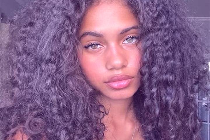 Emma, 24, a red blue-eyed ebony companion based in Salmourao. Offering Deep French Kissing, Girlfriend Experience, Roleplay, Tantra. Available for incall and...
