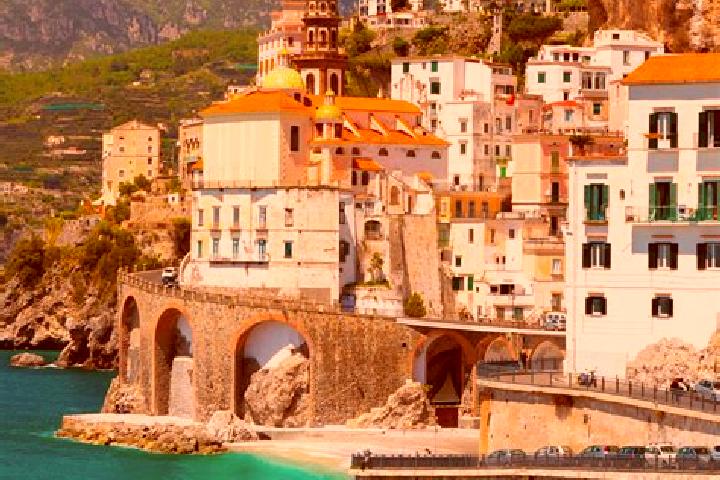 Emma, 24 — Escort in Casabona, Italy