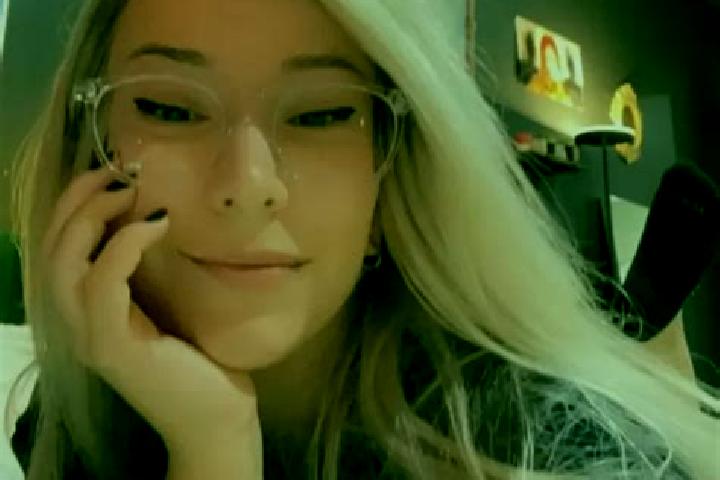 Emma, 25, a black hazel-eyed european companion based in Shiremanstown. Offering A-Level, Overnight, Tantra. Available for incall and outcall, day and evenin...