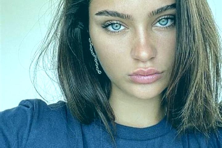 Emma, 25, a brunette blue-eyed indian companion based in Bonifati. Offering Fetish, BDSM, Domination, Girlfriend Experience, Prostate Massage. Available for ...