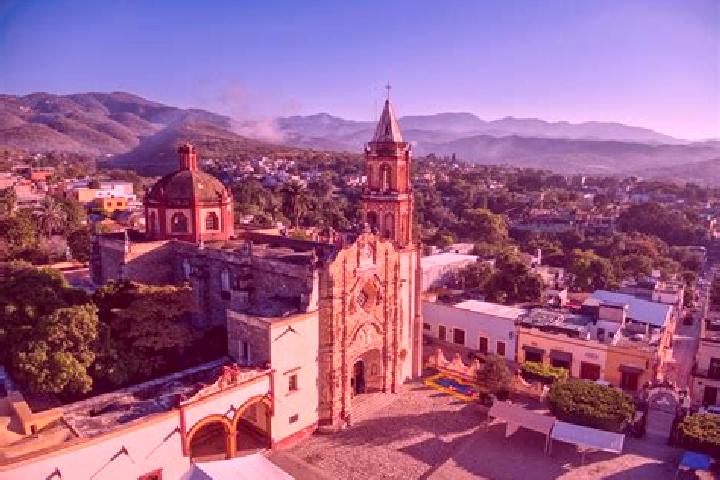 Emma, 25 — Escort in Alfredo V. Bonfil (Los Perez), Mexico