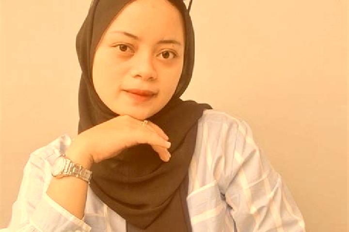 Emma, 25 — Escort in Argomulyo, Indonesia