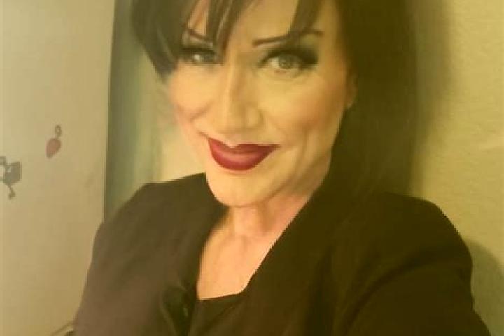 Emma, 25 — Escort in Arlington, United States