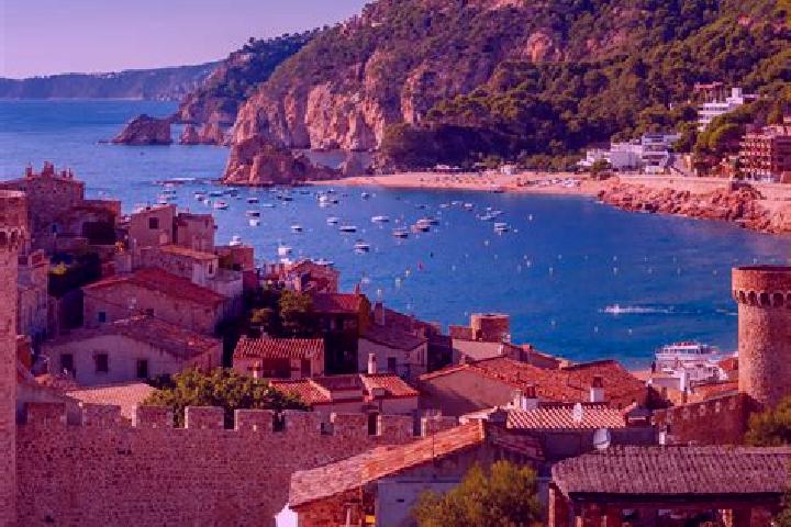 Emma, 25 — Escort in Lugros, Spain