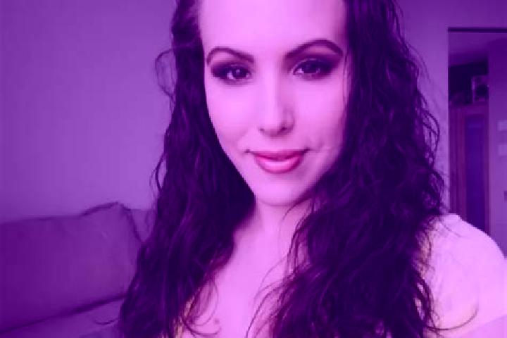 Emma, 26, a auburn amber-eyed mediterranean companion based in Sao Pedro dos Crentes. Offering Striptease, Couples, Dinner Date. Available for incall and out...