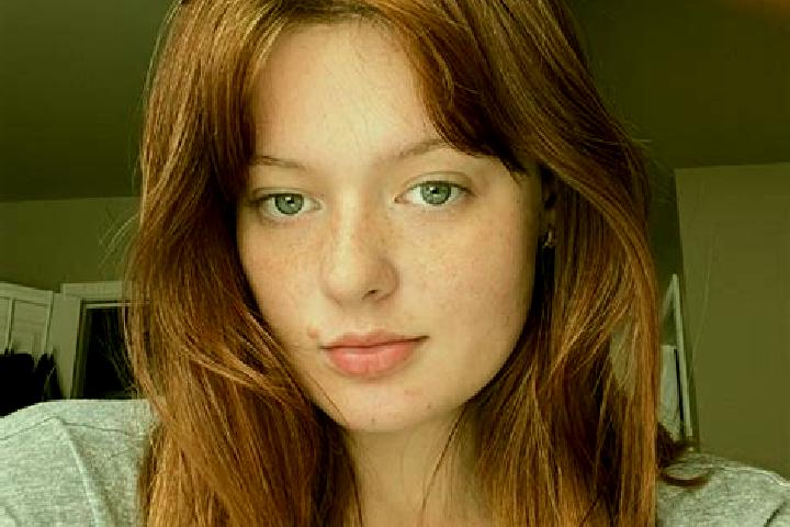 Emma, 26, a auburn grey-eyed caribbean companion based in Topa de Cris. Offering A-Level, BDSM, Massage, CIM, Travel Companion. Available for incall and outc...