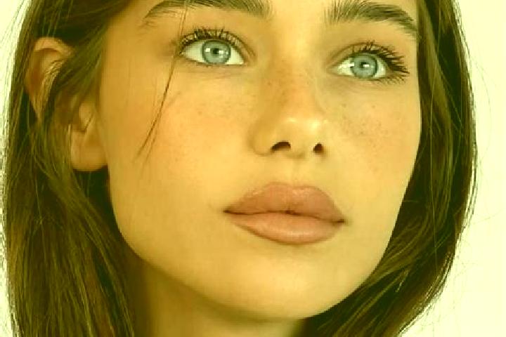 Emma, 26, a brunette brown-eyed mediterranean companion based in Rayen. Offering A-Level, Tantra, Massage, CIM. Available for incall and outcall, overnight b...