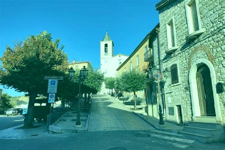 Emma, 26 — Escort in Mirabello Sannitico, Italy