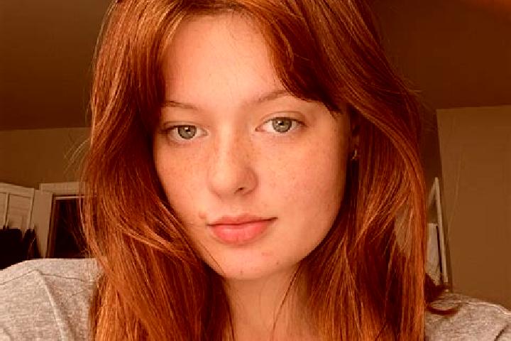 Emma, 27, a auburn amber-eyed european companion based in Ossingen. Offering OWO, CIM, Duos. Available for incall and outcall, overnight bookings available.