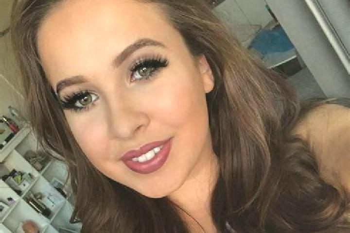 Emma, 27, a black brown-eyed mixed companion based in Mitterbach am Erlaufsee. Offering A-Level, Girlfriend Experience, Duos. Available for incall and outcal...