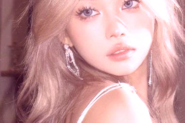 Emma, 27, a blonde amber-eyed asian companion based in Rio do Pires. Offering Domination, GFE, CIM, Girlfriend Experience. Available for incall and outcall, ...