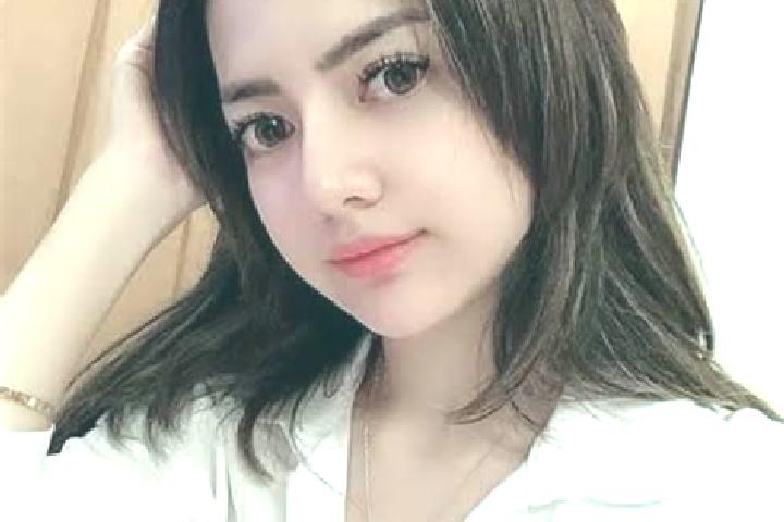 Emma, 27 — Escort in Wewoloe, Indonesia